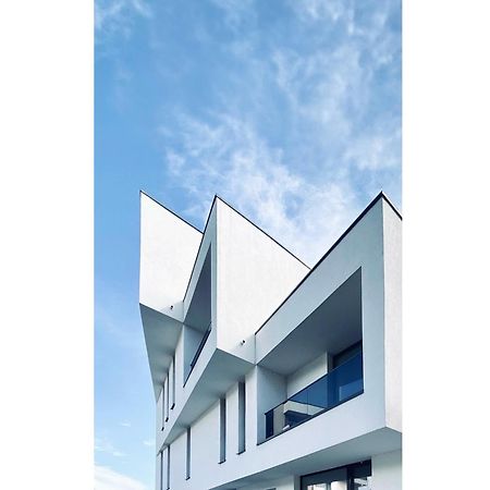 Casa Vys Apartment Pitesti Bagian luar foto