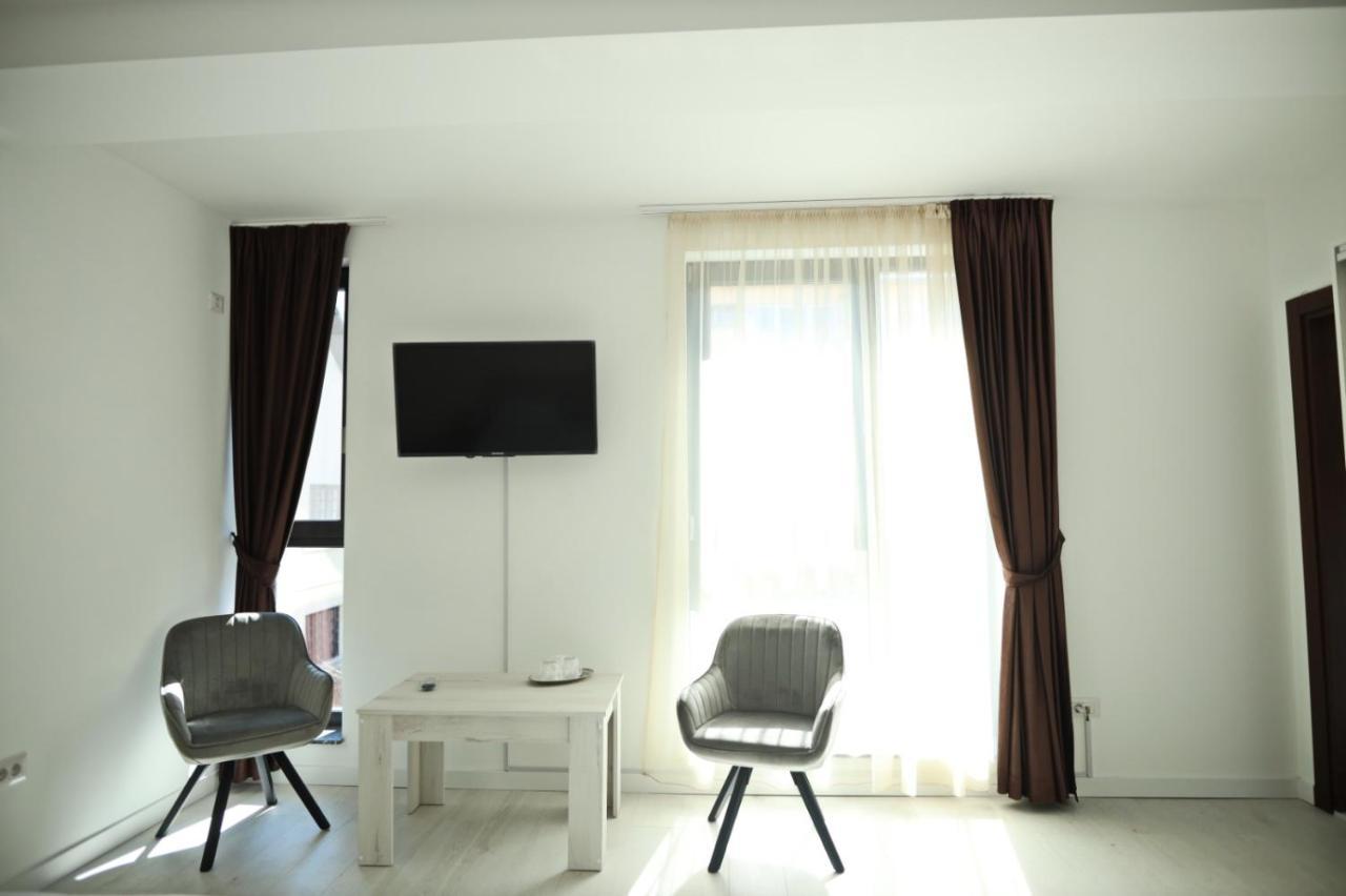 Casa Vys Apartment Pitesti Bagian luar foto