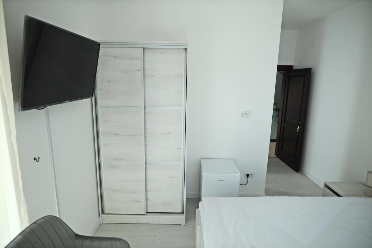 Casa Vys Apartment Pitesti Bagian luar foto