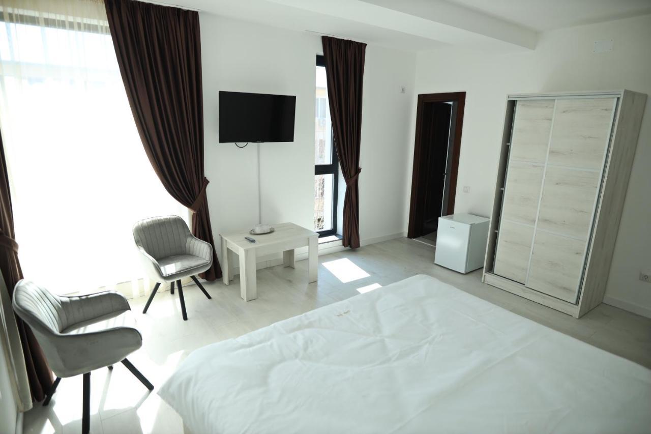 Casa Vys Apartment Pitesti Bagian luar foto