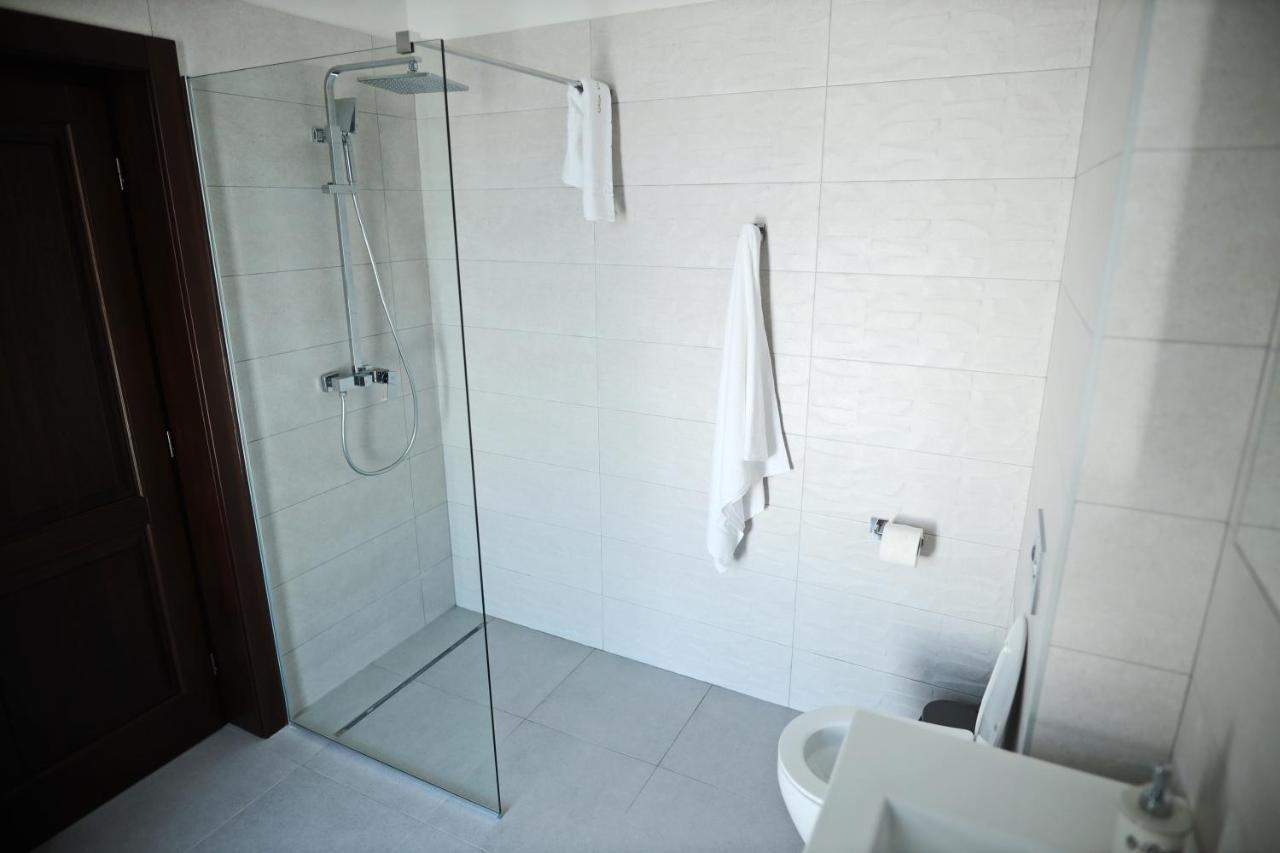 Casa Vys Apartment Pitesti Bagian luar foto