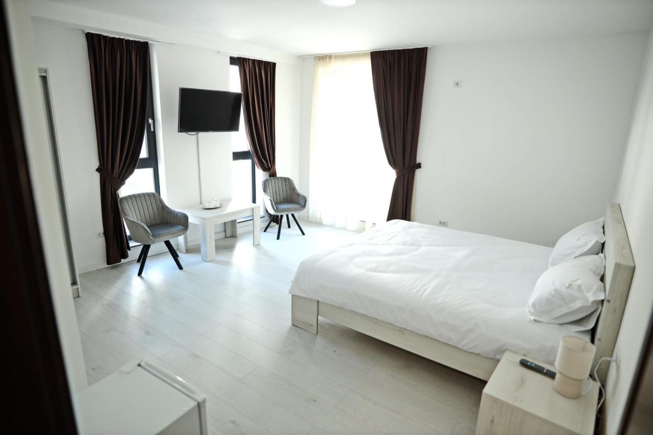 Casa Vys Apartment Pitesti Bagian luar foto